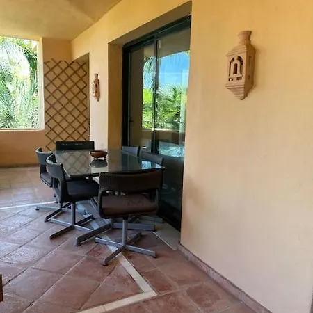 Lägenhet Stunning 3 Bedroom Holiday With A Pool
