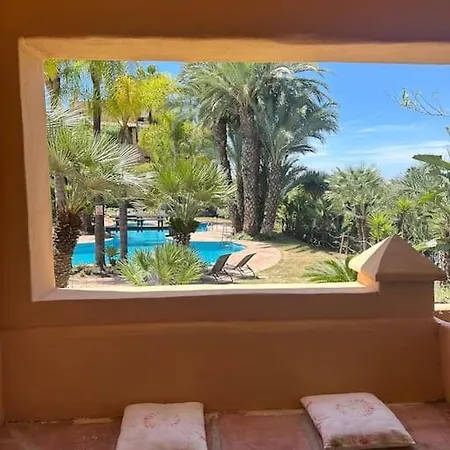 Stunning 3 Bedroom Holiday With A Pool Lägenhet *
